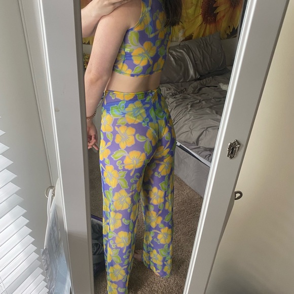 Vintage 80s Mesh Coverup - Picture 3 of 5